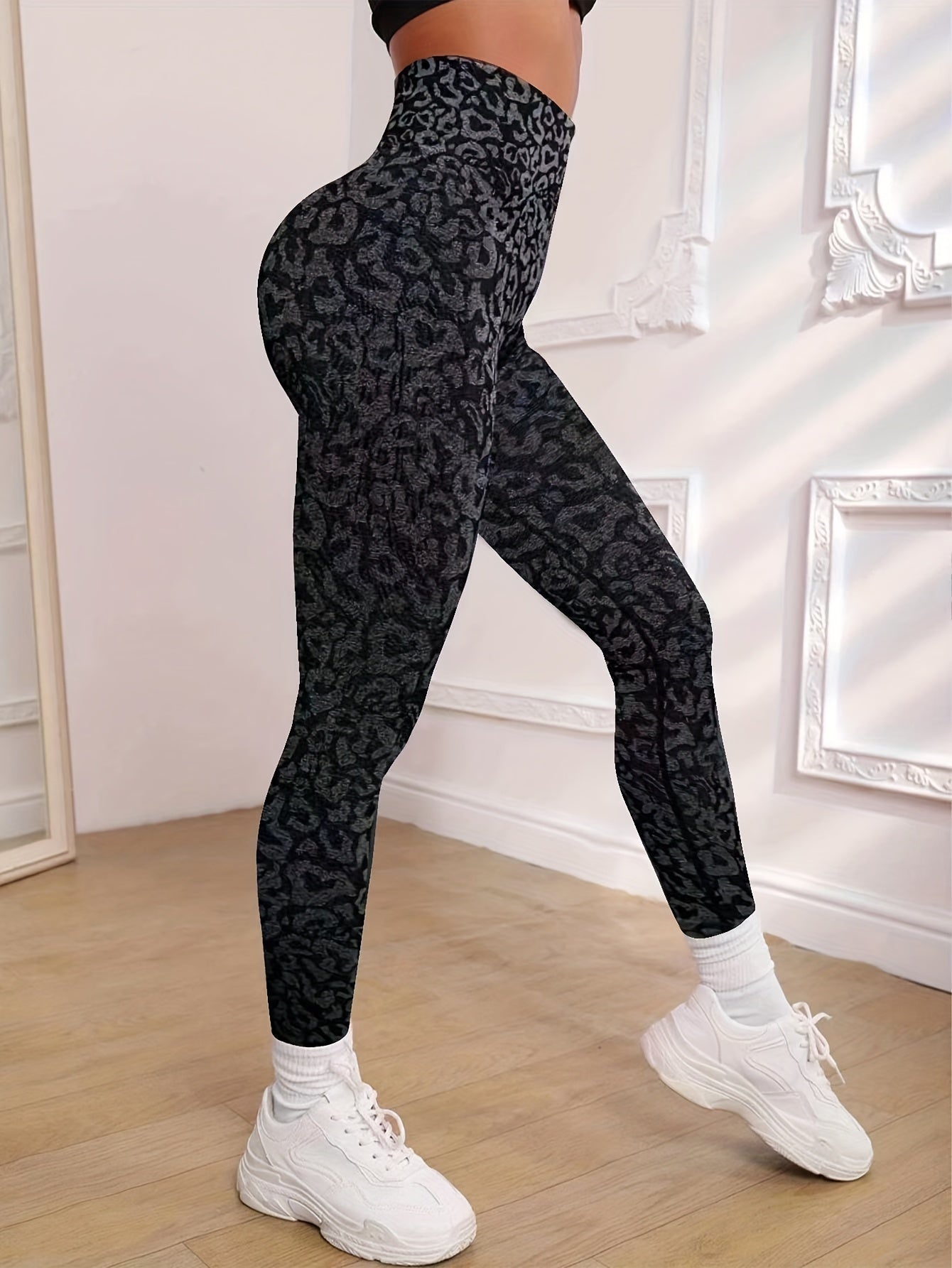 Miscozy Seamless High-Waisted Leopard Yoga Pants